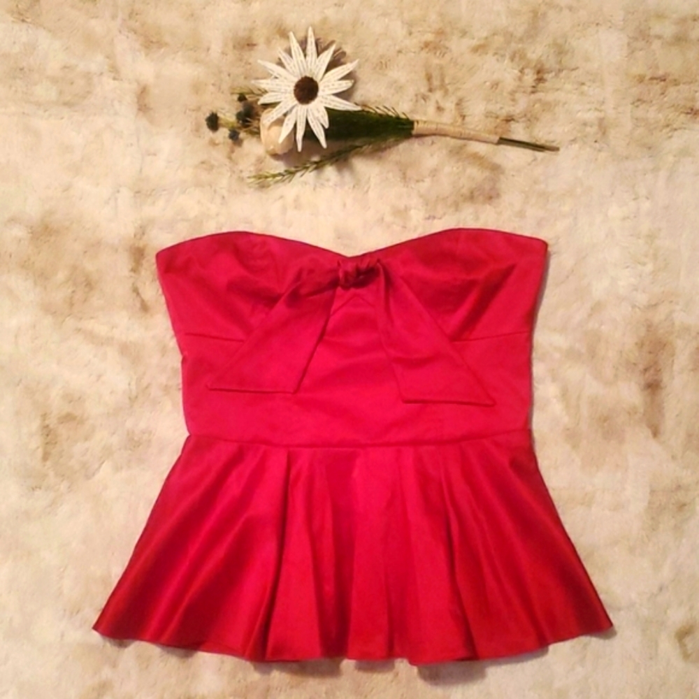Sweetheart neckline strapless peplum bow tube top